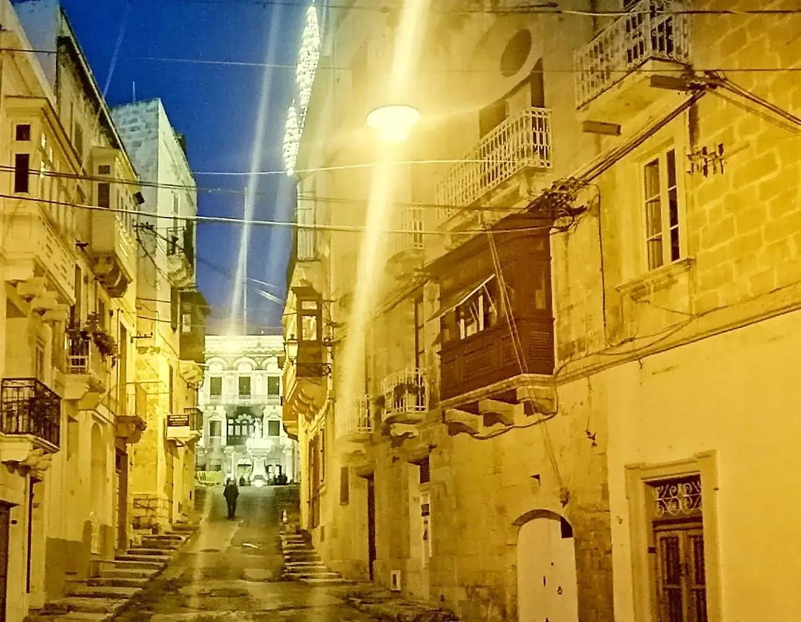 Apartment Modern Apt Kalkara Seafront! Malta